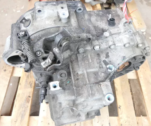 VW Sharan Alhambra FUX KYC 6 Gang Schaltgetriebe 1.9 TDI 85kw 115PS 175.000km (107782)