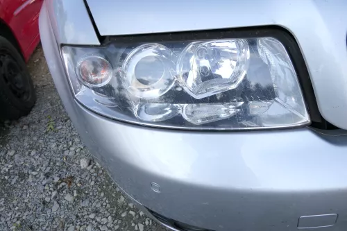 Audi A4 8E Scheinwerfer Halogenscheinwerfer 8E0941030C rechts vorne - kein Xen0n