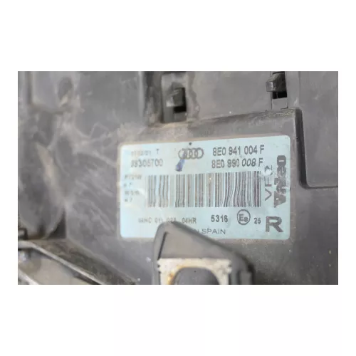 Audi A4 8E Scheinwerfer Halogenscheinwerfer 8E0941030C rechts vorne - kein Xen0n (107821)