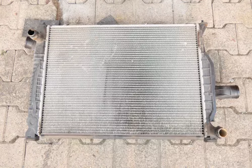 Audi A6 4B Kühler Ladeluftkühler Wasserkühler 2,5 TDI V6 4b0145805a (108226)