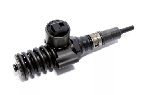 1x Audi A3 8P Touran Pumpe Düse Element 2.0 TDI 03G130073G Einheit BKD AZV (108698)