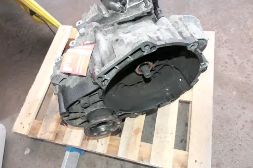 VW Touran Golf 5 Getriebe KDN/JLT/JLU/KNS 2.0TDI 6-Gang Schaltgetriebe 139.000km (108939)