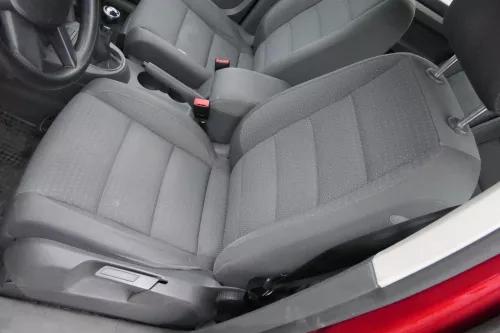 VW Touran 1T Sitz Fahrersitz links vorne anthrazit dunkel mit Tisch
