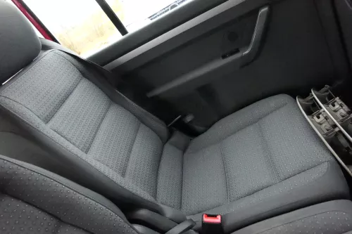 VW Touran Sitz hinten links anthrazit (hinterm Fahrersitz) Rücksitz