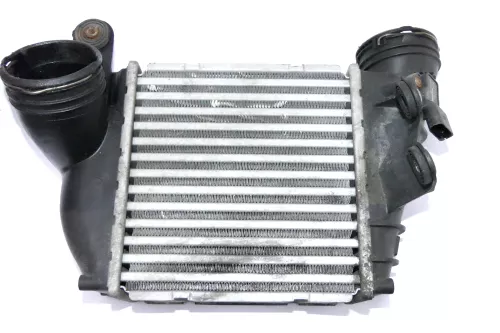 VW Golf 4 Audi A3 8L Ladeluftkühler Ladeluft Kühler 1J0145803N AXR 74kw 101PS
