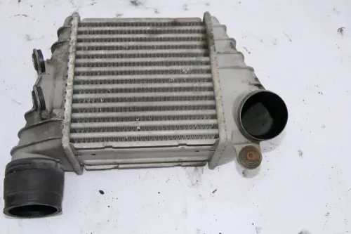 VW Golf 4 Audi A3 8L Ladeluftkühler Ladeluft Kühler  1J0145805D / H (109618)