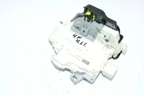 Audi A3 8P A6 4F Stellmotor Tür Türschloß mit ZV hinten links 4F0839015 (109650)