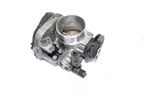VW Golf 4 Drosselklappe 2,0 85kw 115PS AQY 06A133066E