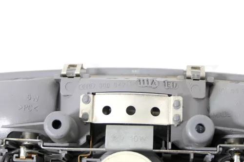 Audi A4 B5 Innenraumleuchte Leuchte innen Schiebedach 8D0947111A 8D0959613A (110108)