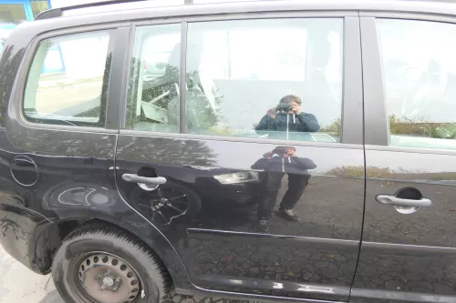 VW Touran 1T 1T3 Tür hinten rechts schwarz LC9Z mit Scheibe