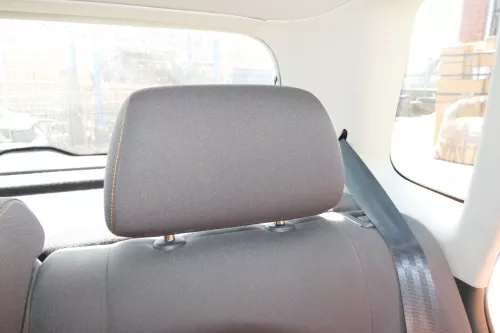 W Polo 9N 9N3 Cross Fun Kopfstütze vorne oder hinten anthrazit orange Näthe