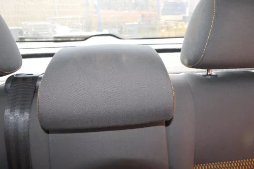 VW Polo 9N 9N3 Cross Fun Kopfstütze hinten mitte mittig anthrazit orange Näthe