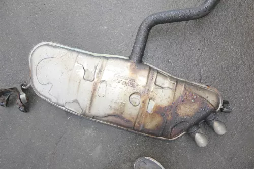 VW Touran Golf 5 Caddy Auspuff Endtop Rohr hinten 1,9 74kw BKC 77kw BLS (111180)