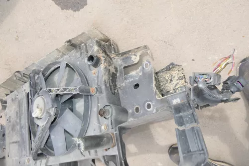 VW Polo 6N2 Schloßträger Kühler (ohneKlima) (111284)