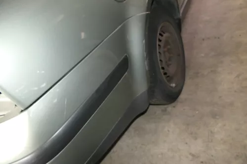 VW Passat 3BG 3B3 Limousine Stoßstange hinten Heckstoßstange grün LA6W (111410)