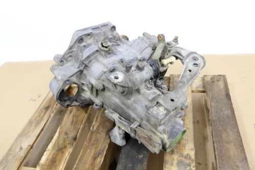 Golf 3 Getriebe CYZ 1,6 55kw 75PS (v. Motor AEA AEE) 165.000km(Anlasser vorn (111421)