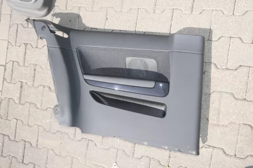 Audi A3 8P Seitenverkleidung Seite Verkleidung hinten links schwarz 2/3-Türer
