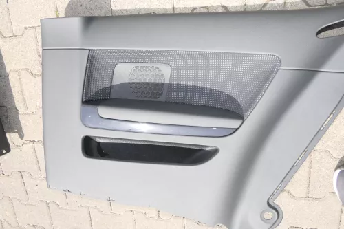 Audi A3 8P Türverkleidung Verkleidung Tür hinten rechts schwarz 2/3-Türer (111457)