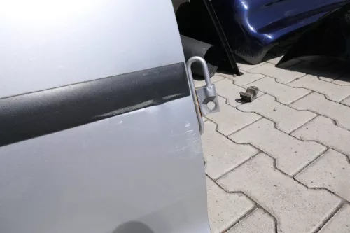 VW Golf 5 V 1K Tür Türrahmen hinten rechts 4/5-Türer silber LA7W - mit Scheibe (111554)