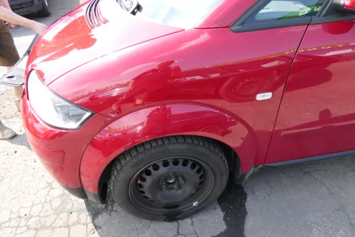 Audi A2 8Z Kotflügel vorne links rot LY3C