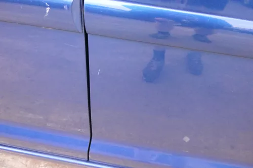 VW Touran 1T 1T3 Tür vorne rechts Beifahrertür blau LC5C- ohne Anbauteile (111852)