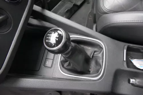 VW Golf 5 Schaltknauf Schaltsack Schaltung Schaltknüppel original 5-Gang Leder