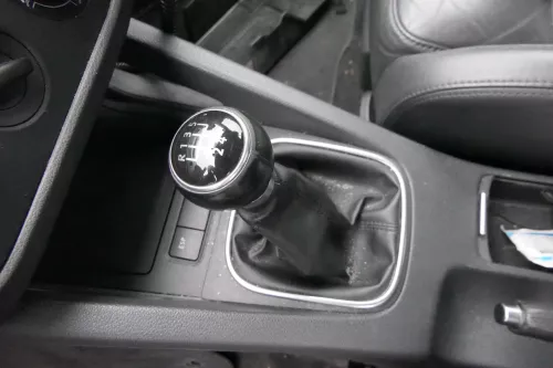 VW Golf 5 Schaltknauf Schaltsack Schaltung Schaltknüppel original 5-Gang Leder