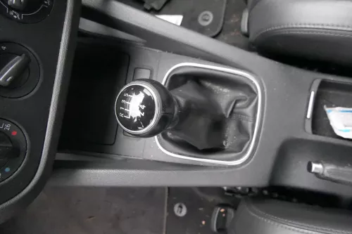 VW Golf 5 Schaltknauf Schaltsack Schaltung Schaltknüppel original 5-Gang Leder (112091)
