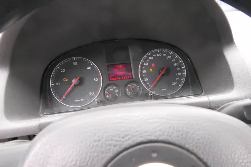 VW Touran Caddy 2K Tacho Tachometer Kombiinstrument 204.000km 1T0920872F TDI