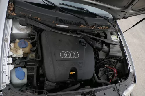 VW Golf 4 Bora Octavia Motor 1,6 75kw AVU AYD 102PS - 171.500km