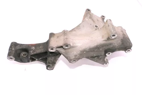 VW T4 LT Halter Konsole Lichtmaschine Träger 1.9 TDI 074145169F (Klimaanlage ) (112423)