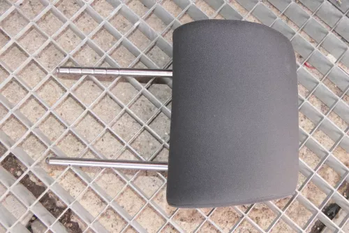 VW Golf Plus 5M Kopfstützen Kopfstütze vorne rechts oder links anthrazit dunkel (112642)