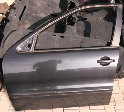 Seat Leon Toledo 1M Tür vorne links Fahrertür schwarz LC9Z