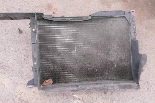 VW Passat 35i 3A Kühler Wasserkühler Lüfter 3A0121253AA 3A0 121 253 AA 1Z AFN