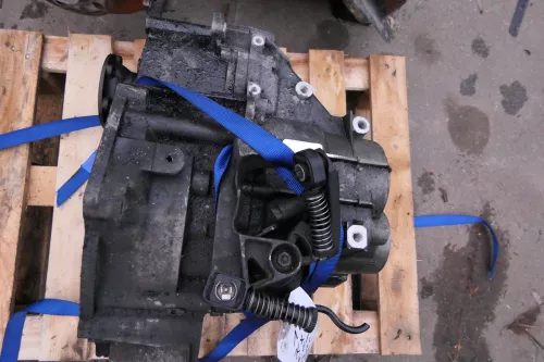 VW Touran Superb Getriebe LWR NFX MQW NGE 2.0 TDI 6Gang Schaltgetriebe 183.000km (113427)