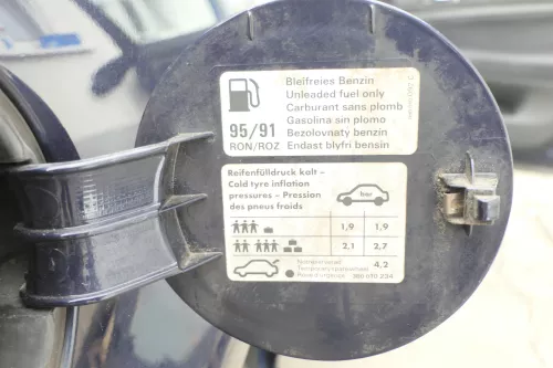 VW Passat 3B5 Kombi Tankdeckel Klappe Tankklappe Deckel Tank blau LN5Y (113483)