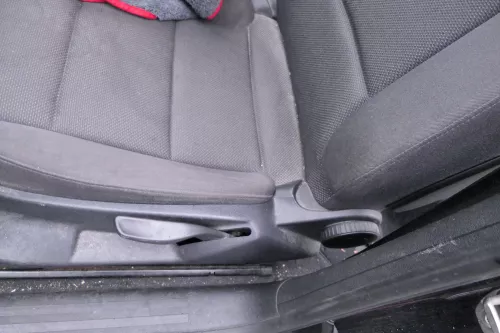 Audi A3 8P Sitz Fahrersitz vorne links 4/5-Türer  Sitzheizung soul schwarz (113493)