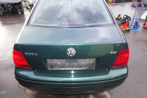 VW Bora Limousine Heckklappe Kofferraumklappe Klappe hinten grün LC6M (113671)