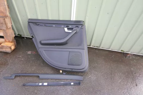 4x Audi A4 8E B6 Türverkleidung Verkleidung Tür vorne links rechts und für hinte (113681)