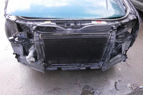 Audi A4 8E B6 2.5 TDI 6 Zylinder Schloßträger Kühler (Klima) Träger 8E0805594A