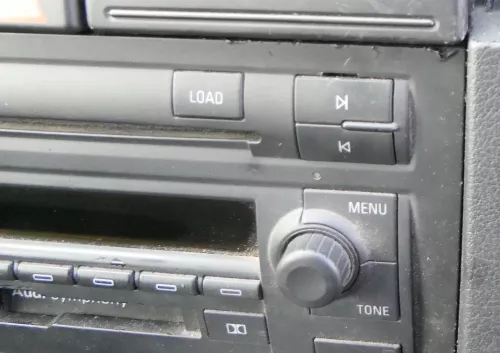 Audi A4 8E Radio Audi CD + Kasette Original symphony 2 8E0057195M m. Code (113716)