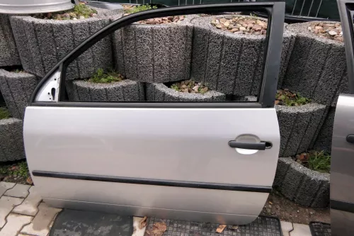 VW Lupo Seat Arosa Tür vorne links Fahrertür silber LS5N ohne Anbauteile (mechan