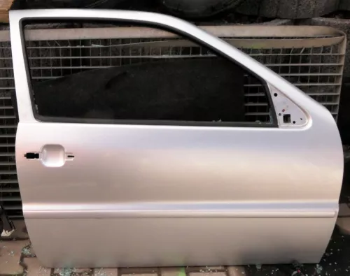 VW Polo 6N 6N2 Tür vorne rechts Beifahrertür 2/3-Türer silber LA7W