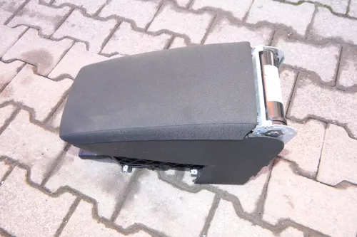 VW Passat 3C Mittelarmlehne Armlehne Fach original