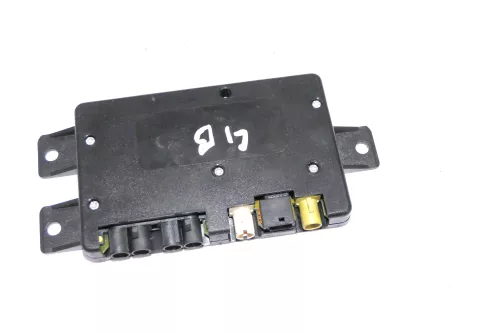 Audi A6 4B A2 Antenneverstärker Verstärker Antenne 4D0035530E Umschaltbox