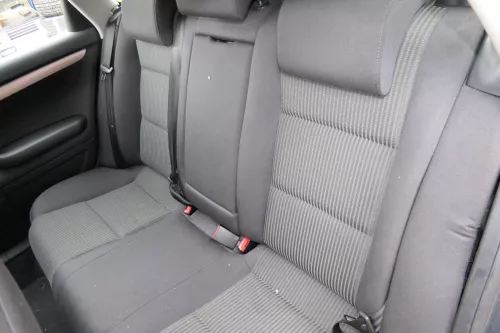 Audi A4 B6 B7 8E Sitz Rückbank Rücksitzbank hinten 3-Punkt-Gurt schwarz - Kopfst