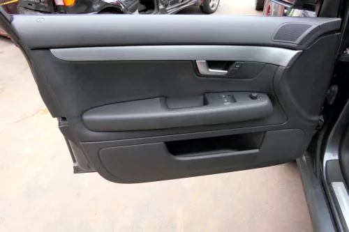 4x Audi A4 8E B7 Türverkleidung Verkleidung Tür vorne + hinten schwarz (S-line) (114456)