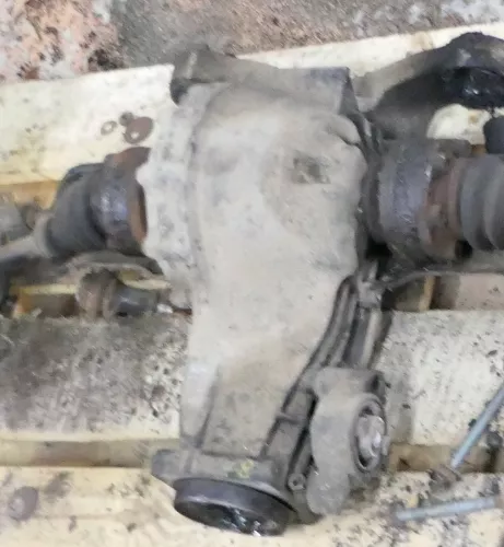 Audi A4 A6 Quattro Allrad Getriebe hinten Differential CUC EUT EUS (FAU (114661)