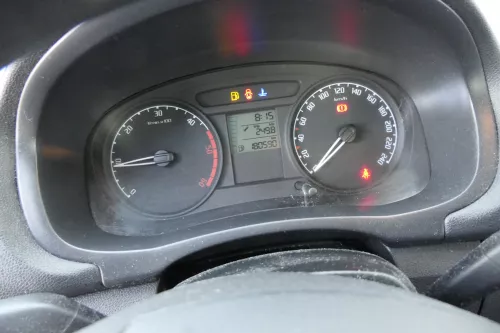 Skoda Fabia Roomster Tacho Tachometer Kombiinstrument 180.000km 5J0920801C TDI