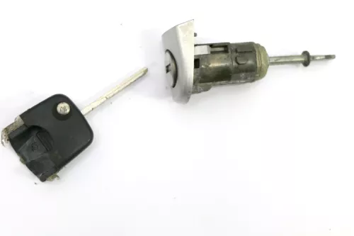 VW Passat 3B Lupo Türschloß Schloß Tür mit 1x Schlüssel vorne links